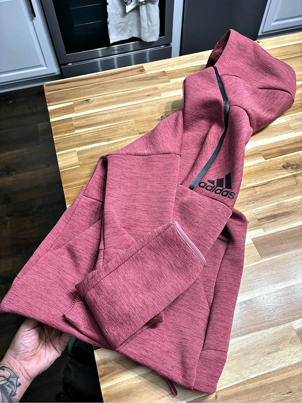 adidas CLIMALITE Hooded Athletic Top in Pink Large Like New